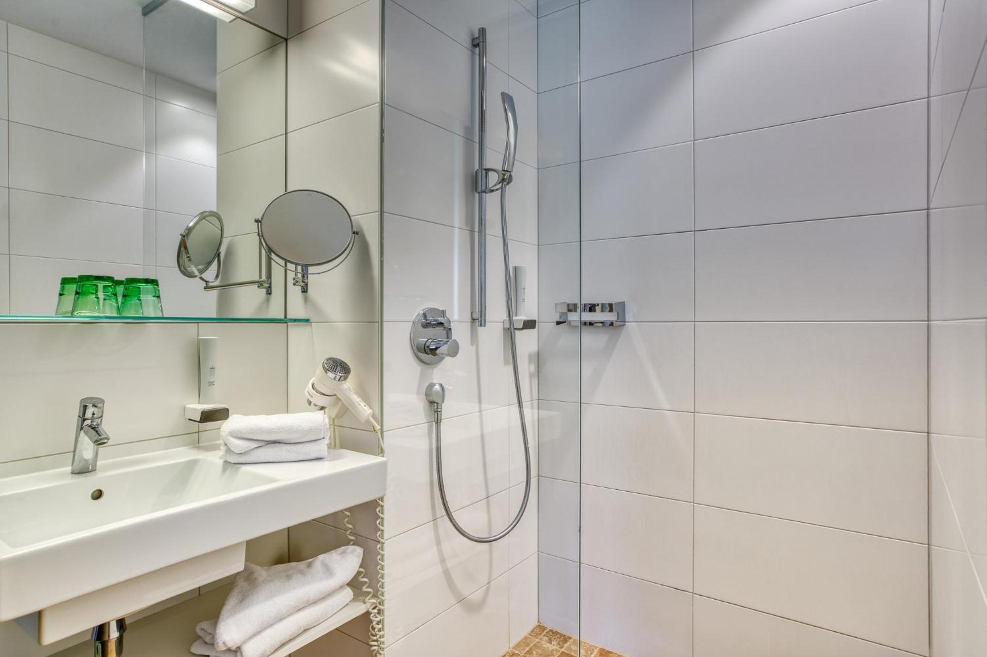 Hotel Wirtshaus Sattlerwirt Ebbs Kamer foto