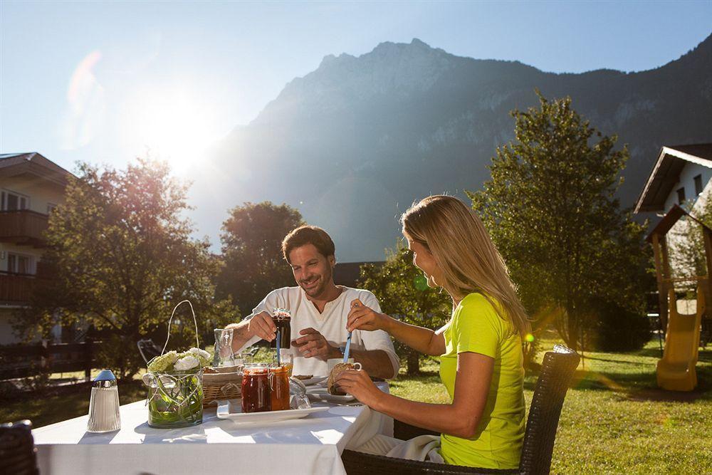 Hotel Wirtshaus Sattlerwirt Ebbs Buitenkant foto