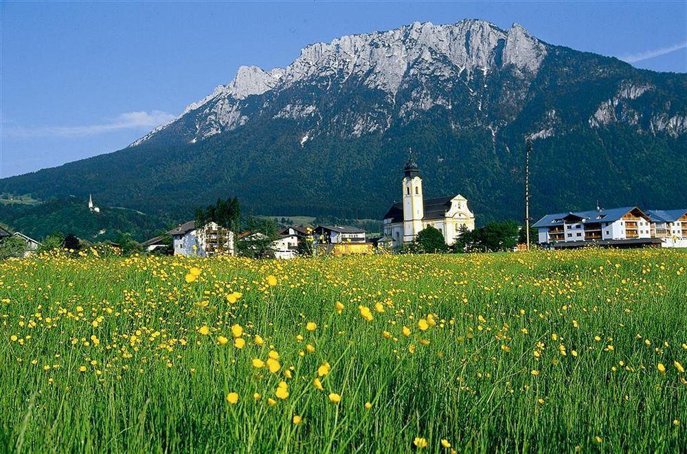 Hotel Wirtshaus Sattlerwirt Ebbs Buitenkant foto