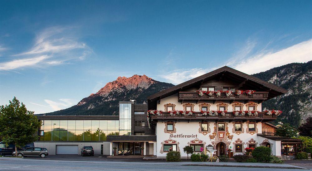 Hotel Wirtshaus Sattlerwirt Ebbs Buitenkant foto