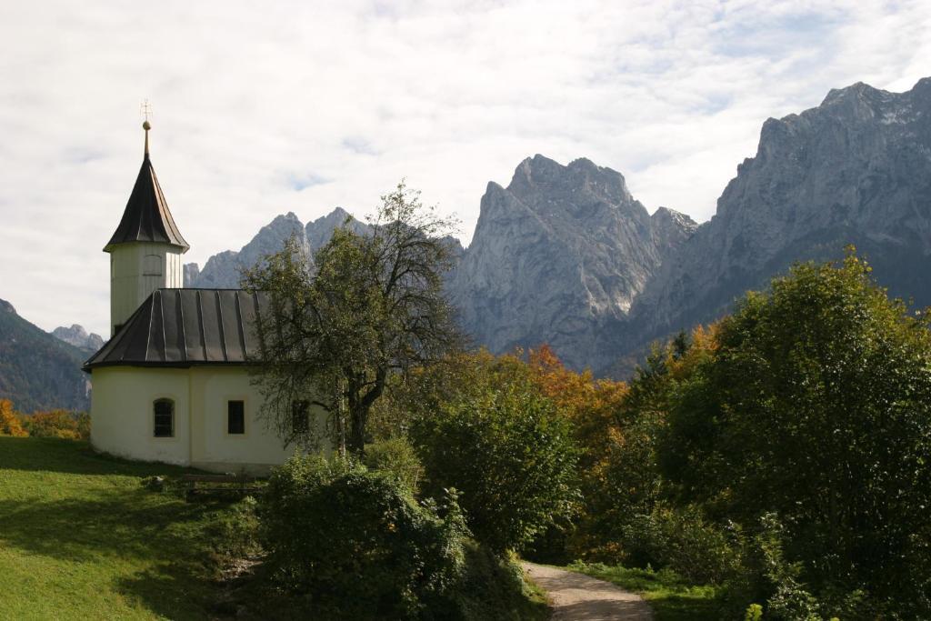 Hotel Wirtshaus Sattlerwirt Ebbs Buitenkant foto